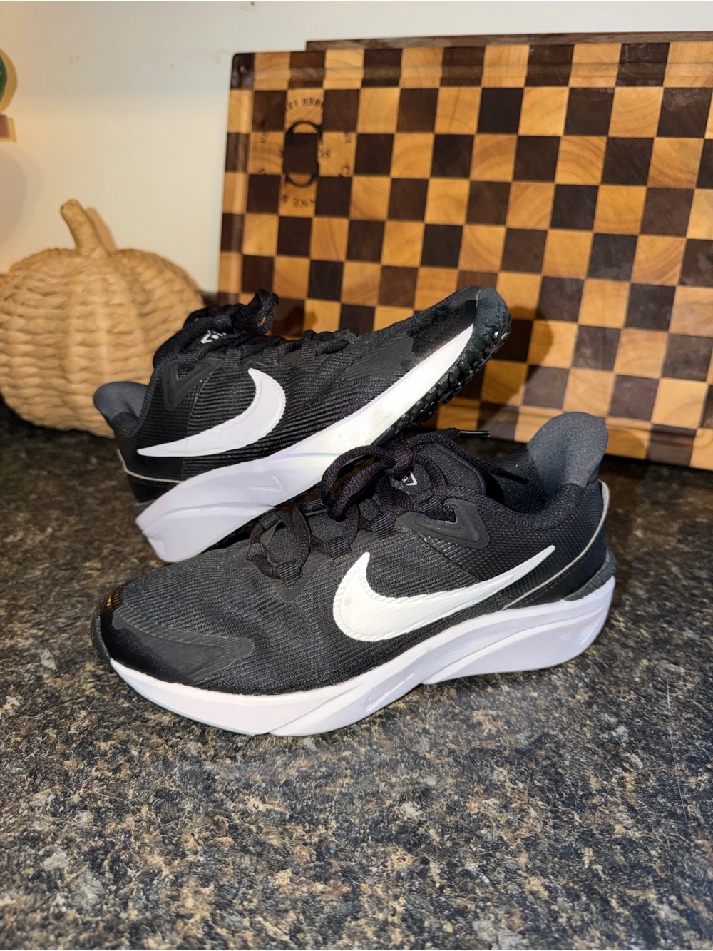 Nike Kids 4Y RunStar 4 Running Shoes